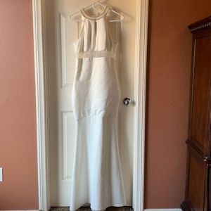 Emerald Sunday Mermaid style off White Sleeveless Evening Dress. Size large.